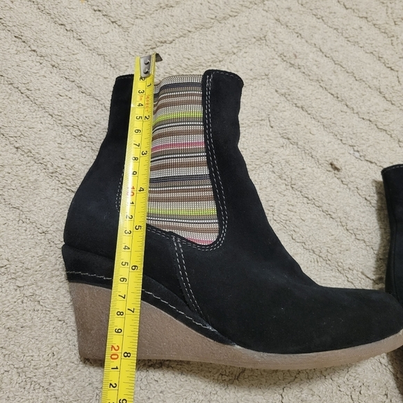 ERIC MICHAEL European Black Suede Wedge Ankle Boots, Chelsea boot style - Picture 10 of 10